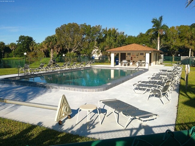 Building Photo - 1 Bedroom with parking washer and dryer NO...