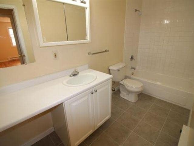 Building Photo - 73 E Broadway