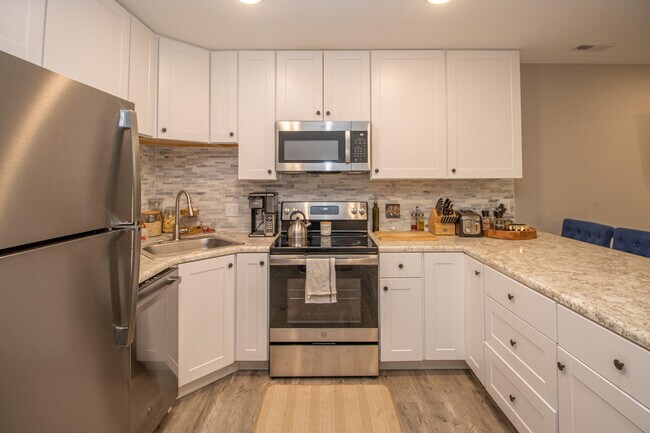 Foto del edificio - 301 Sanford Ave