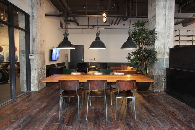 Foto del edificio - Luke- I mean 1 BR, I am your occupant