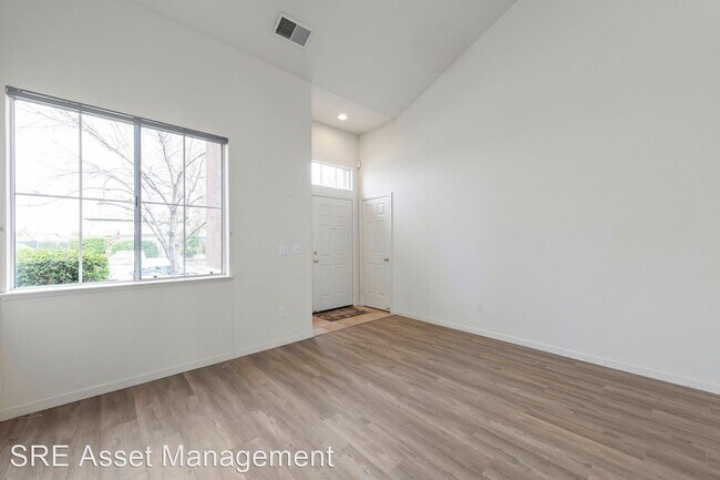 Building Photo - 4 br, 2 bath House - 974 Furlong Drive
