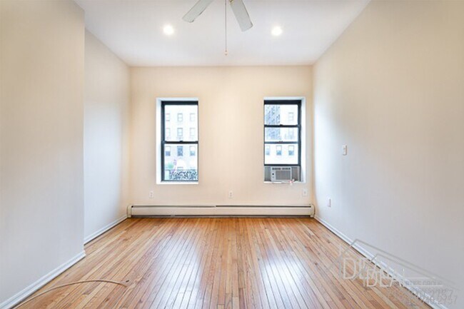 Foto del edificio - 355 9th St