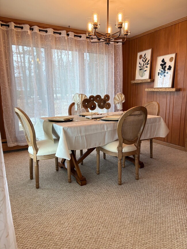 Dining Room - N3024 Woodland Rd