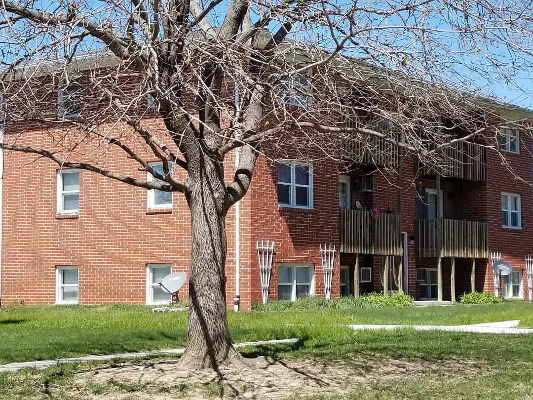 Top right unit with balcony - 523 S Locust St