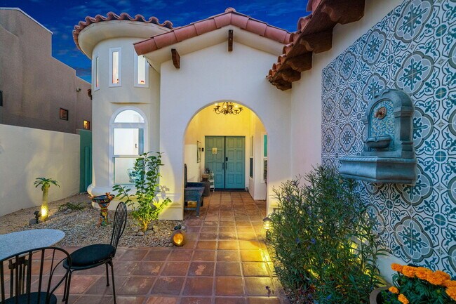 Building Photo - 53845 Avenida Cortez