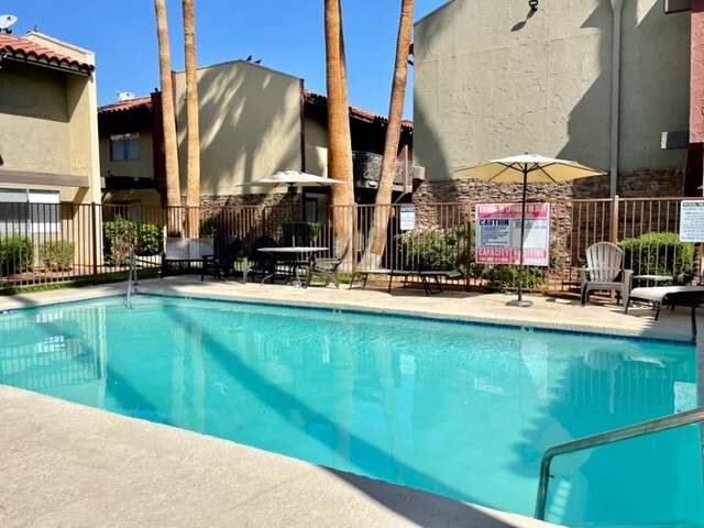 Foto principal - La Quinta Townhomes