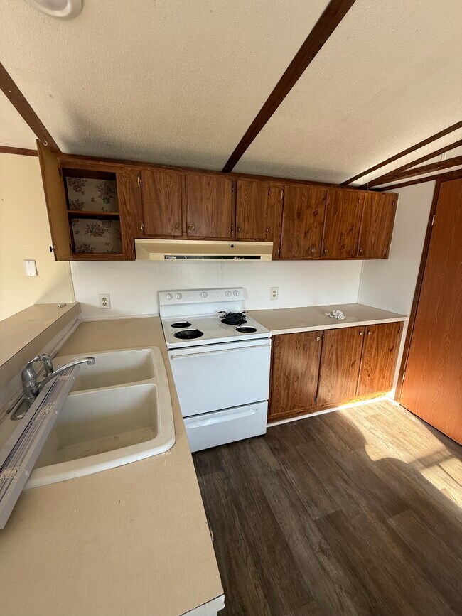 Foto del edificio - 8733 School St