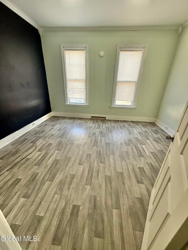 Building Photo - 70 Academy St