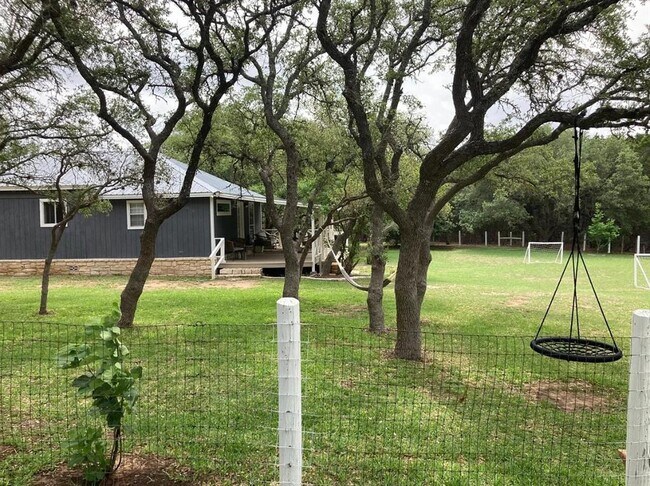 Foto del edificio - 285 Heitzler Ln