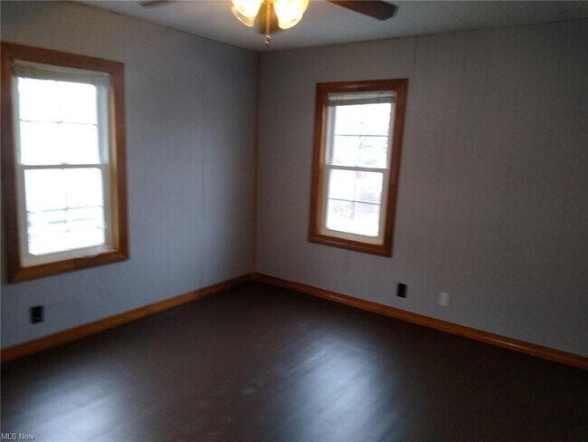 Foto del edificio - 3151 W 41st St