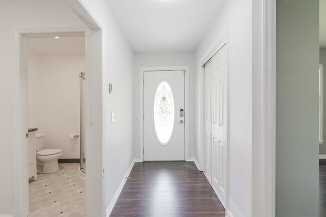 Foto del edificio - 1601 Sansberry Rd