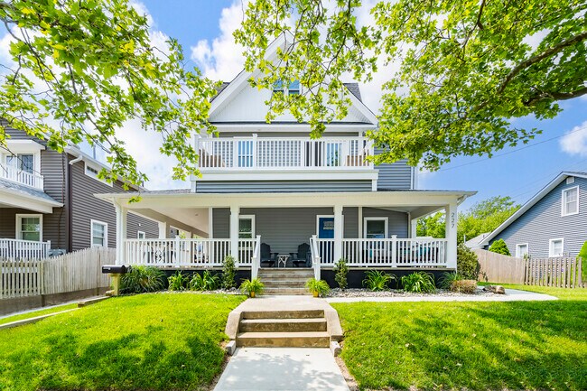 Porche privado - 227 16th Ave