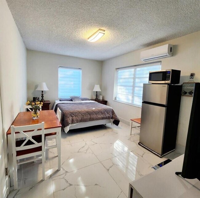 Foto del edificio - 875 Westward Dr