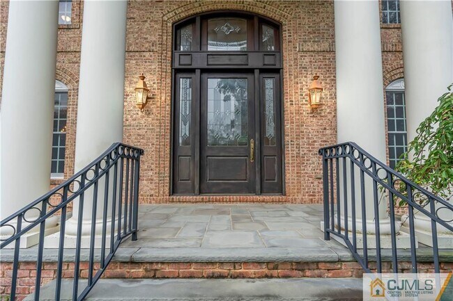 Building Photo - 2 Caruso Ct