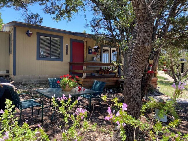 Foto del edificio - 307 Eagles Nest Dr