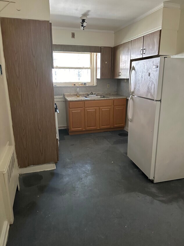 Foto del edificio - 1647 E 94th St