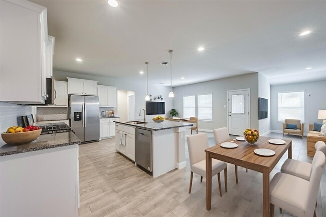 Foto del edificio - 1210 Cyprus Ln