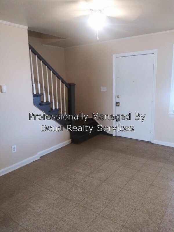 Building Photo - 3208 Marshall Ave