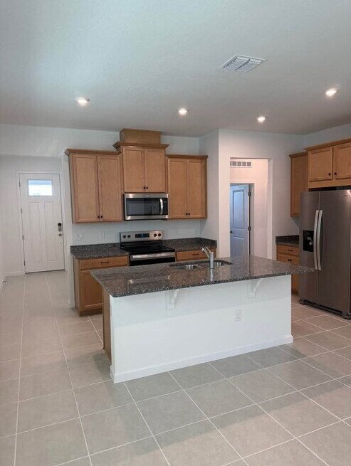 Foto del edificio - 536 Green Tracker Ave