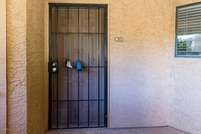 Foto del edificio - 8155 E Roosevelt St