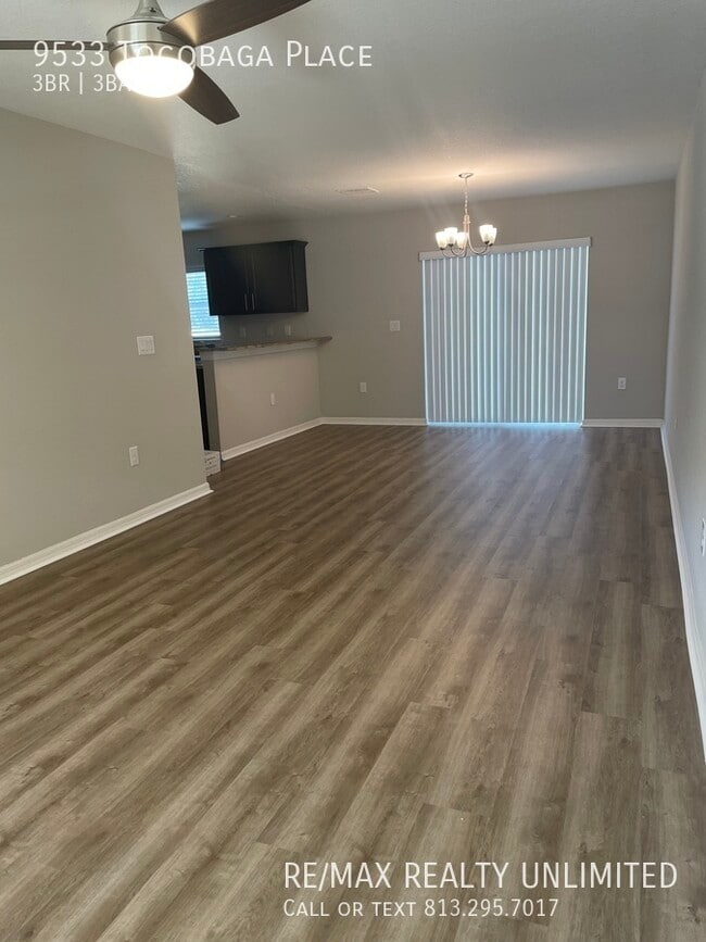 Building Photo - 9533 Tocobaga Pl