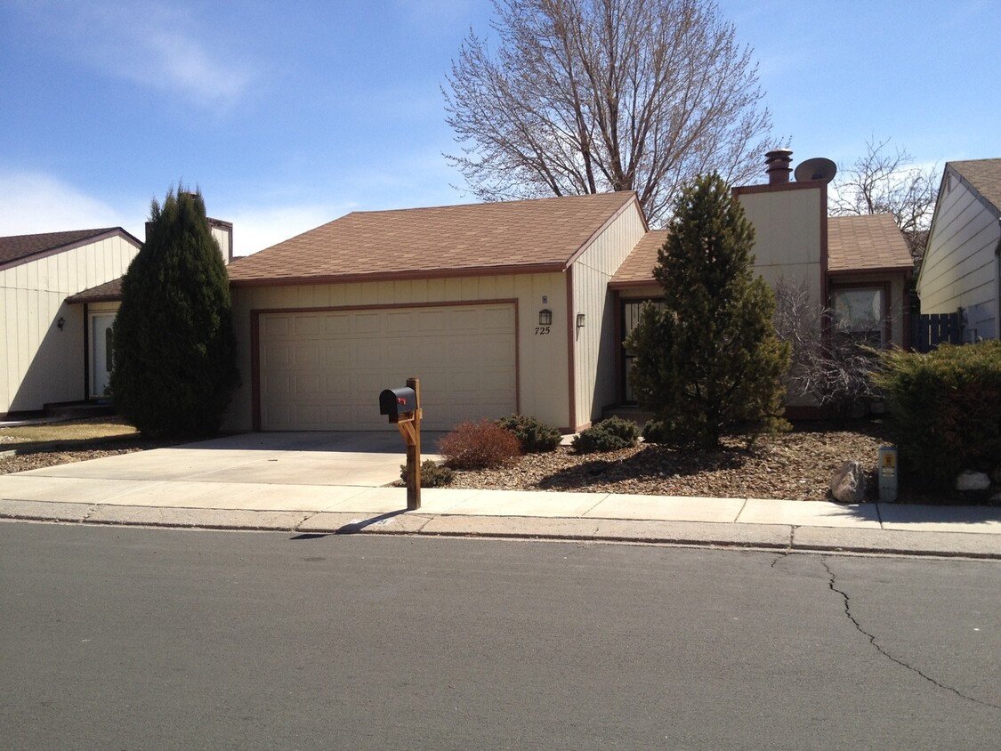 Primary Photo - Charming 2 Bedroom Patio Home