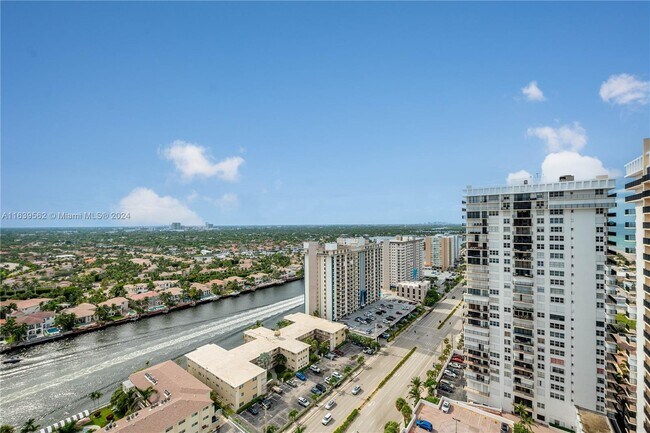 Building Photo - 2401 S Ocean Dr
