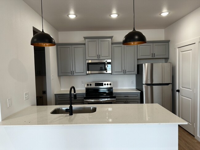 Building Photo - 5815 Urbana Ave