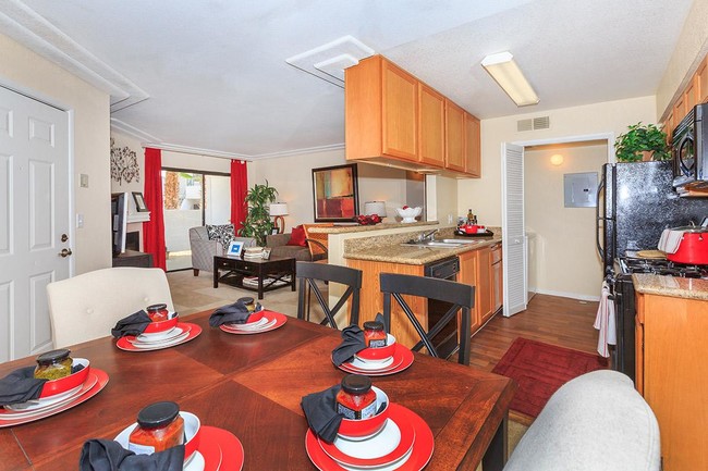 Building Photo - Ladera Apartments