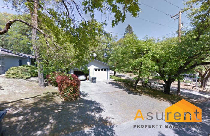 Foto principal - Fully Remodeled Duplex Available Now!