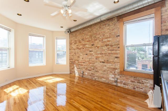 Foto principal - 2 bedroom in Chicago IL 60614