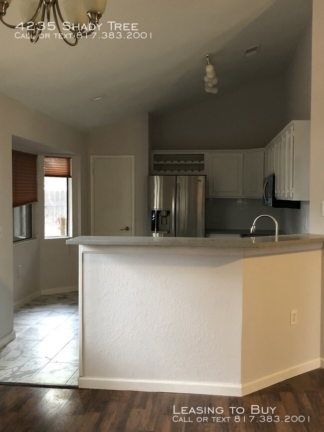 Foto del edificio - Stop Renting and Start Owning!!