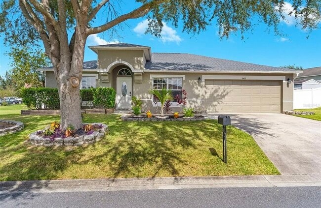 Building Photo - 8426 Greystone Dr