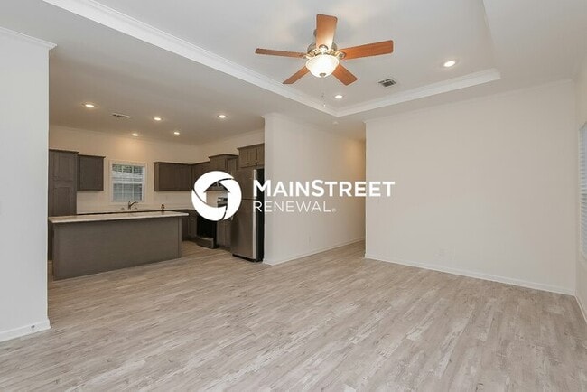 Foto del edificio - 4 Bedroom Pet-Friendly Home in St. Petersb...