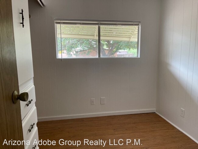 Building Photo - 2 br, 1 bath House - 5917 E. Ramada Rd.