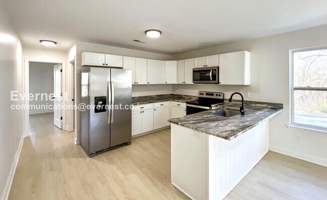 Foto del edificio - 879 Wheeler Ave