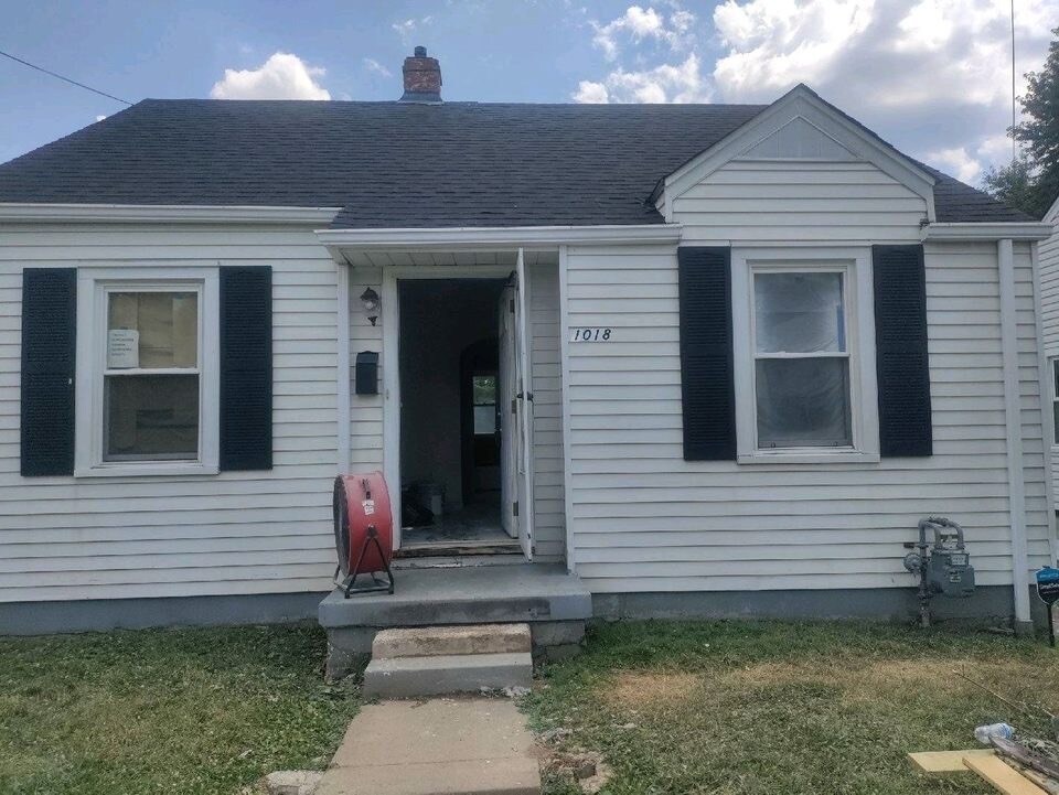 Primary Photo - 1018 Berry Blvd