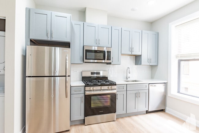 Photo - 438 West Belden Avenue-13 Apartment
