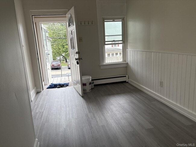 Building Photo - 28 California Ave