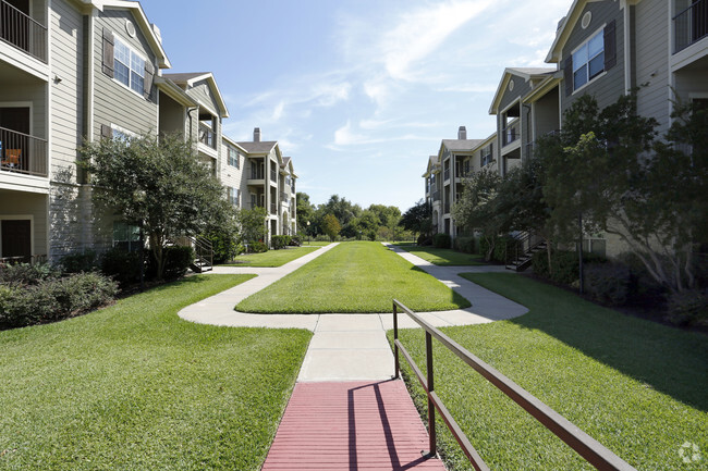 Courtyard - The Residence at CTM