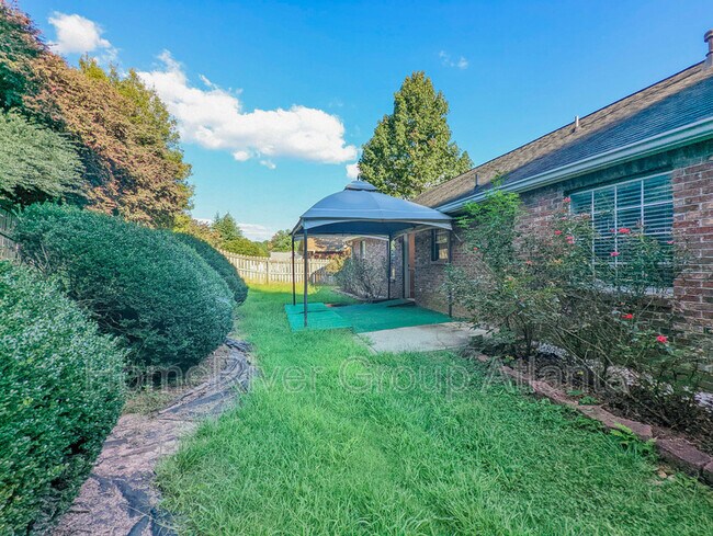 Building Photo - 235 Cannon Dr