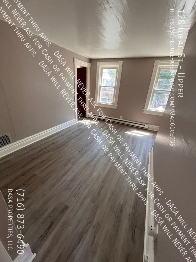 Building Photo - 128 Ideal St
