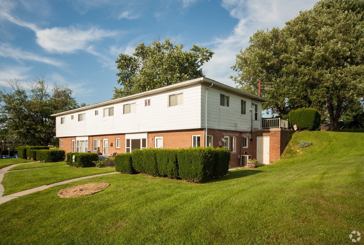 Primary Photo - 115 Catawba Pl