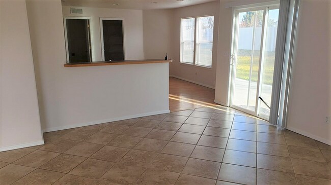 Foto del edificio - Large 4 Bedroom Rental in Nampa!