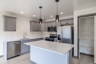 Building Photo - 3391 Crosswind Ct