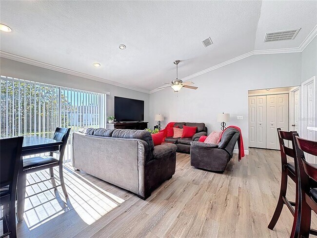 Foto del edificio - 203 Magellan Dr