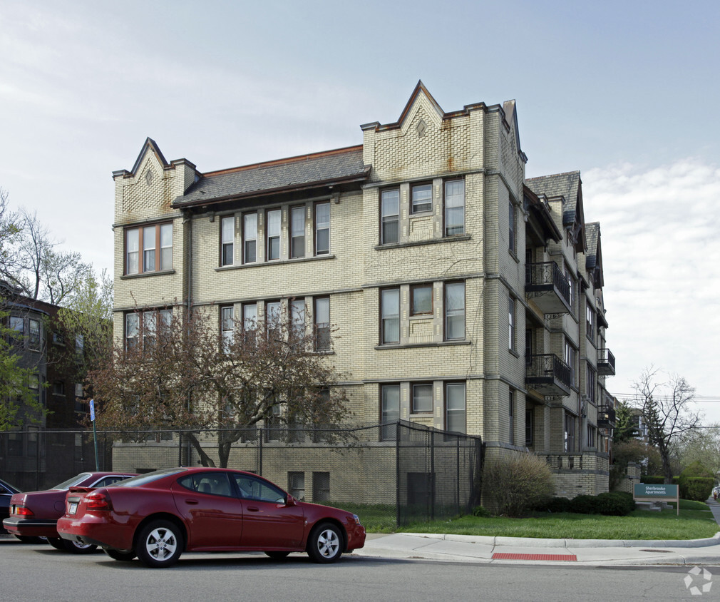 Primary Photo - Sherbrooke Manor