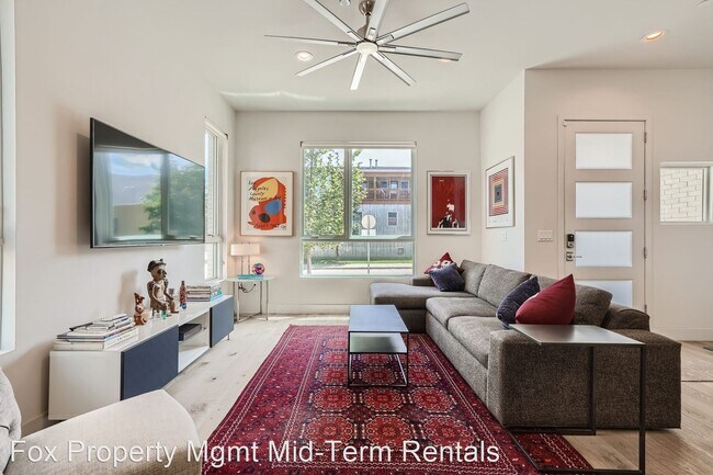 Foto del edificio - 3 br, 3 bath House - 3111 Bluff St