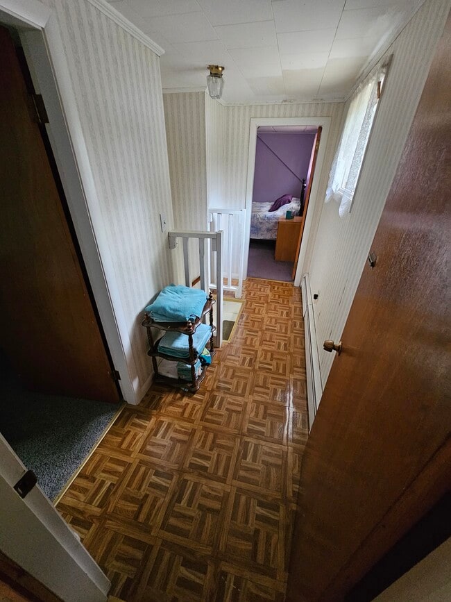 Upstairs hallway - 1347 State St