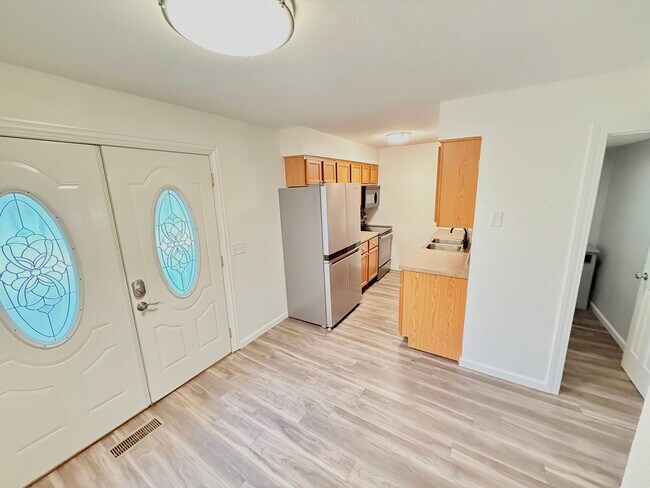 Foto del edificio - 1936 Canterbury Dr